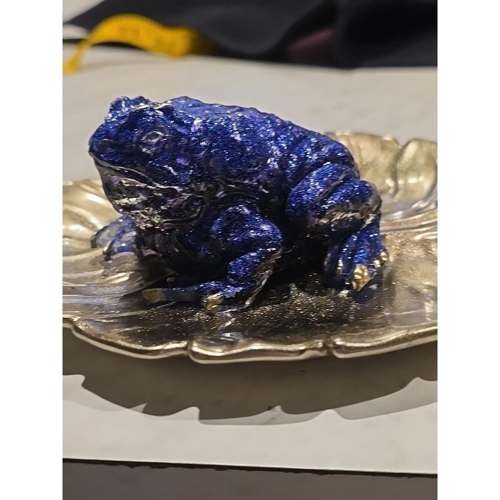 Handmade Resin Toad And Pad‎ - Picture 3 of 8